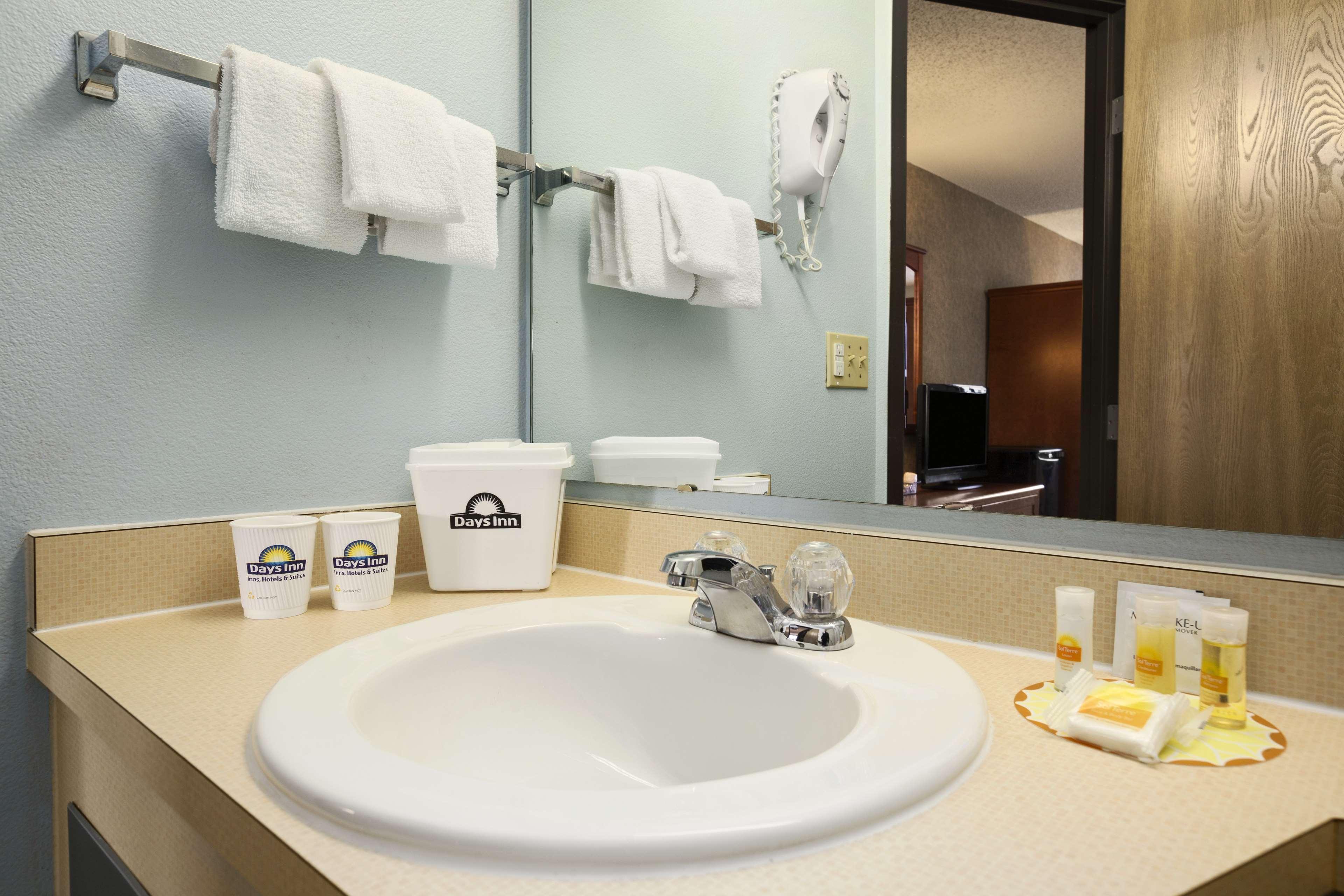 Days Inn By Wyndham Coeur D'Alene Ngoại thất bức ảnh