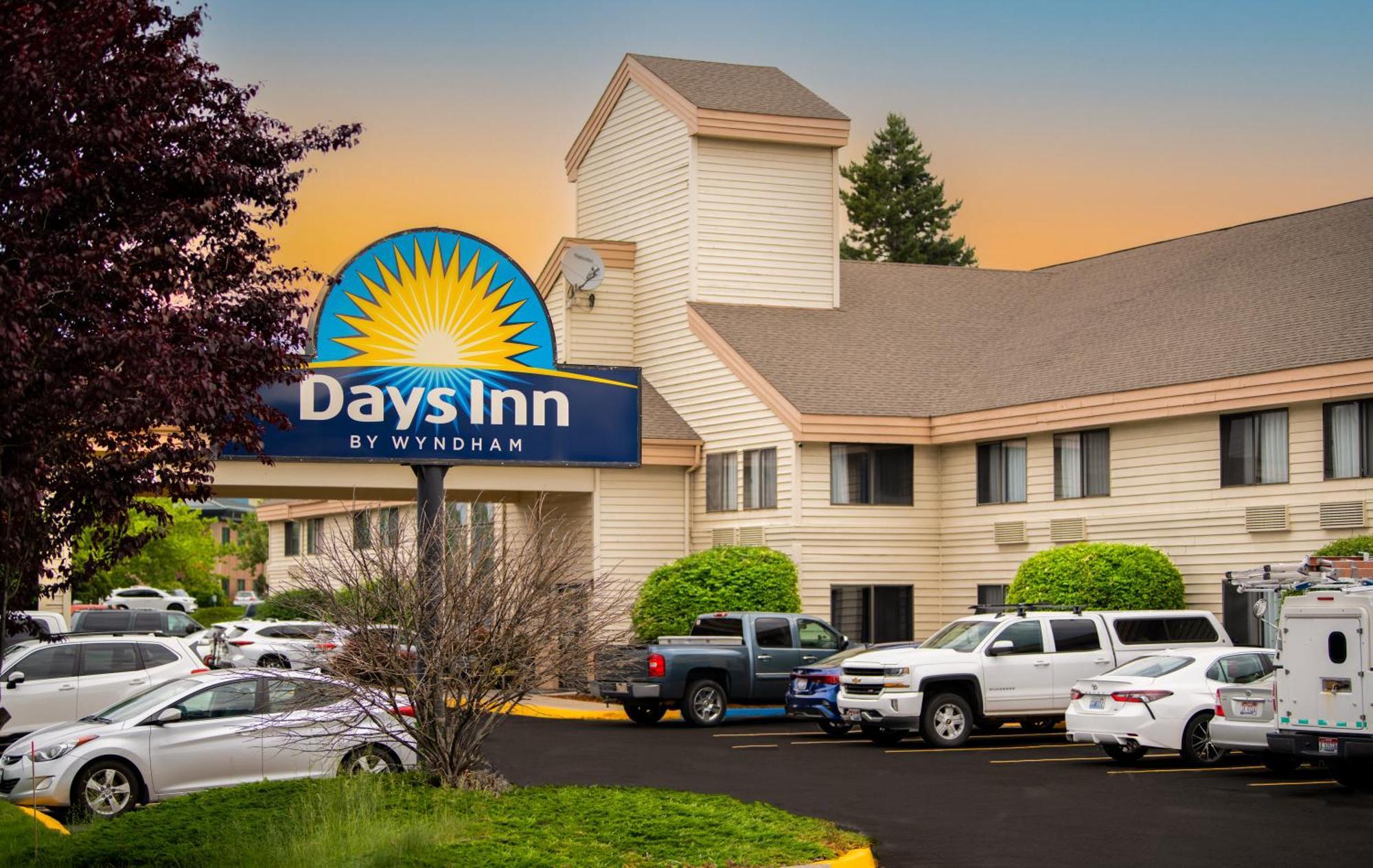 Days Inn By Wyndham Coeur D'Alene Ngoại thất bức ảnh